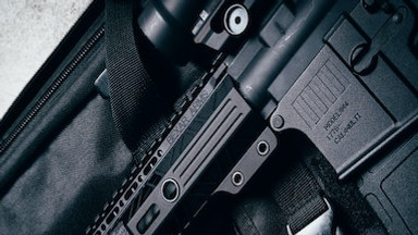 Red Dots VS Riflescopes : When Speed Matters Red Dots VS Riflescopes : When Speed Matters