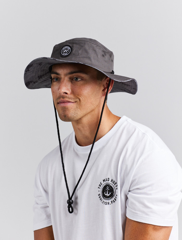 THE MAD HUEYS WIDE BRIM HAT HOOKED CHARCOAL OZTackle Fishing Gear