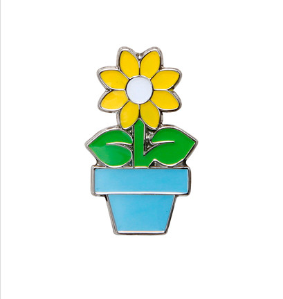 Daisy Lapel Pin