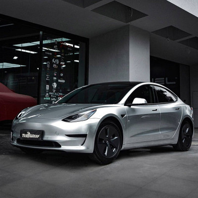 Super Silver Mist Vinyl Wrap On Car