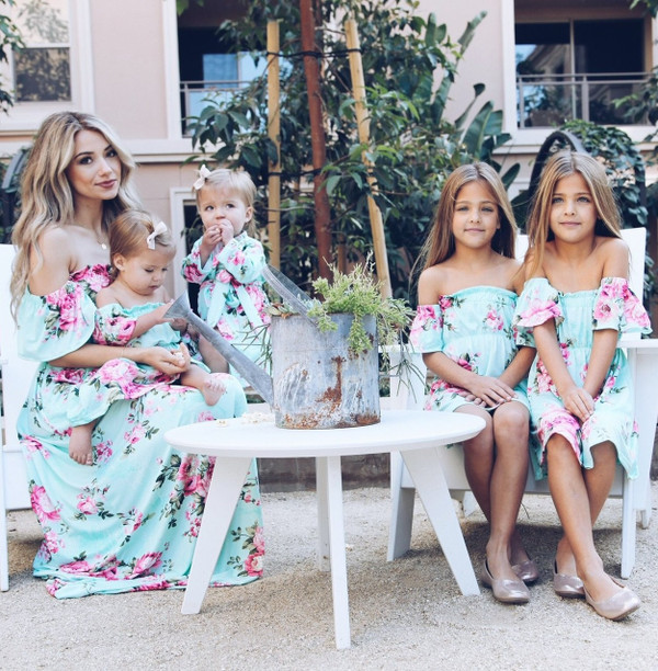 Rejea Mum Off Shoulder Mother Daughter Dresses Boat Neck Mommy and Me Clothes Family Matching Outfits Flower Mom Mama Baby Dress Look