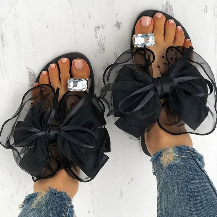 Rejea Luxury Celebrities Slippers Women Larger Rhinestone Ring Toe Cute Polka Dot Bow-tie Flats Flip Flops Indoor Shoes Ladies Sexy