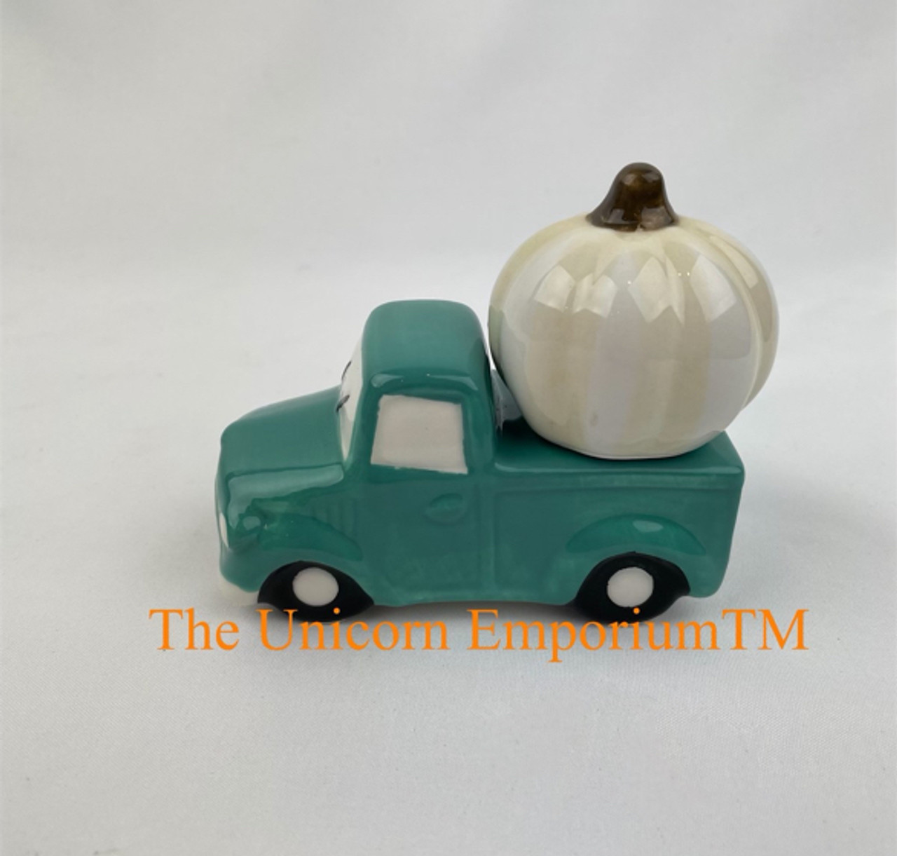 Pale Pumpkin Salt and Pepper Shakers