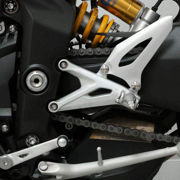 Titanium Heel Plate Bolt Kit Fitted