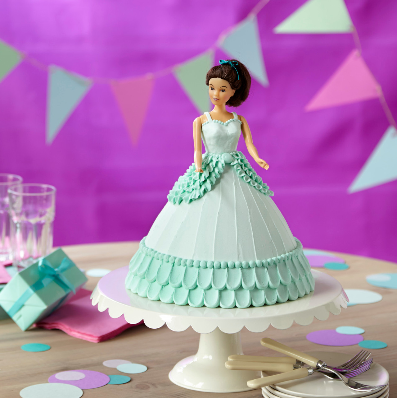 Barbie Doll Cake - Decorated Cake by Yap Ko Shin - CakesDecor