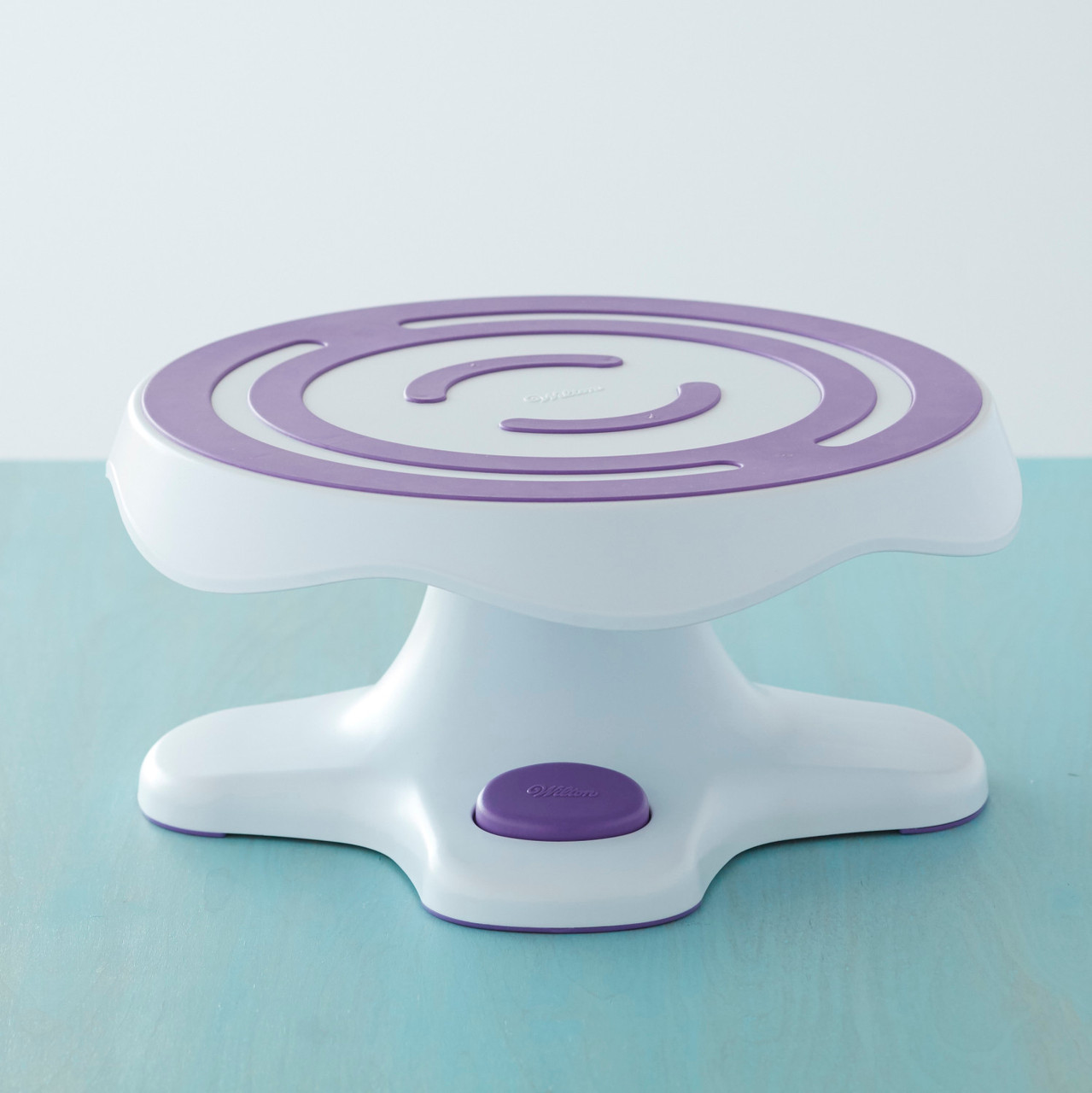 Tilt-N-Turn Ultra Cake Turntable - Cake Decorating Stand - Wilton