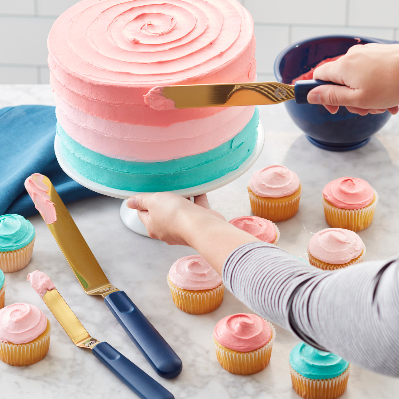 Wilton Kitchen Baking & Cake Accessories