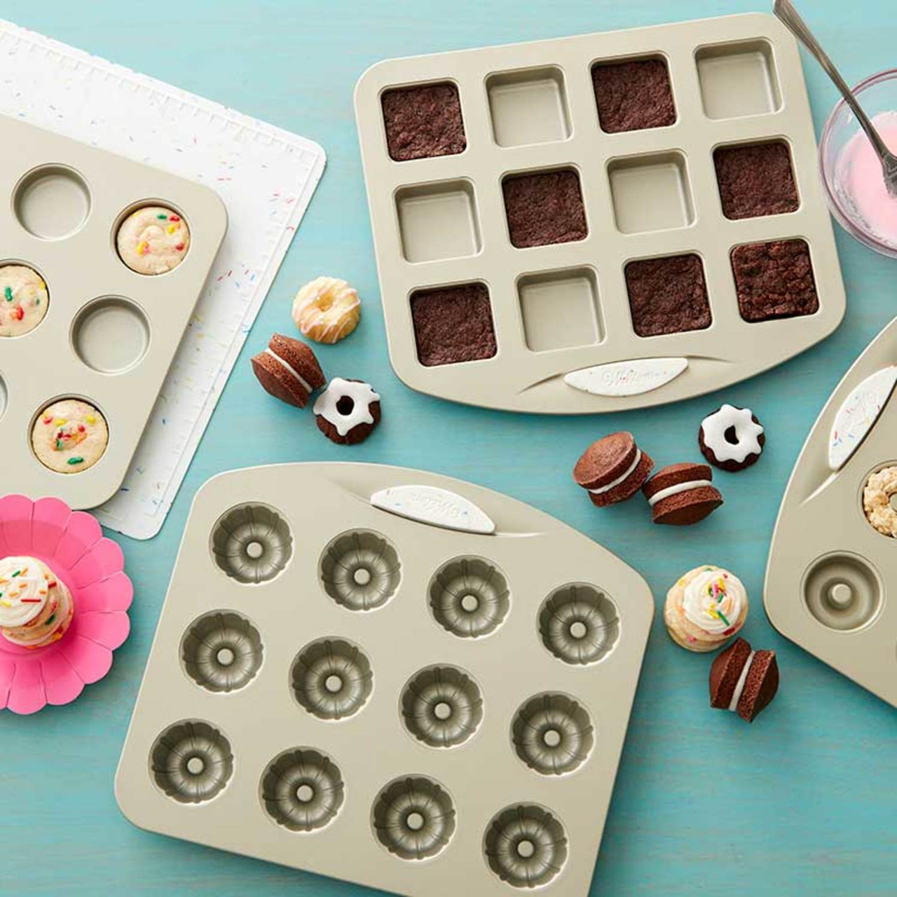 Webake mini brownie pan Square silicone baking peanut butter and pastr