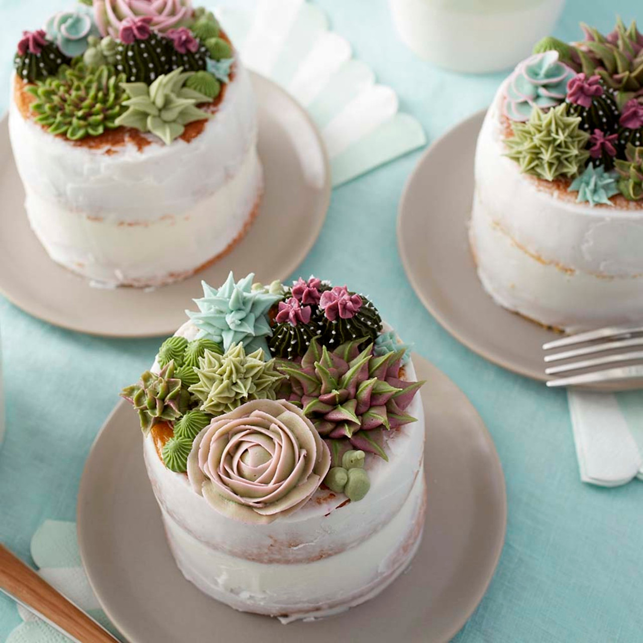 Succulent Cake Buttercream Piping Tutorial | Craftsy