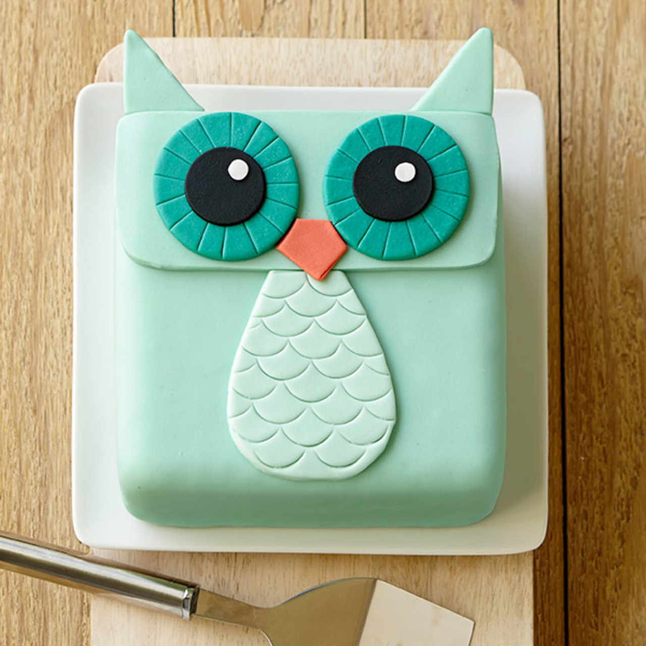 purple owl cake | Alicia Bryson | Flickr