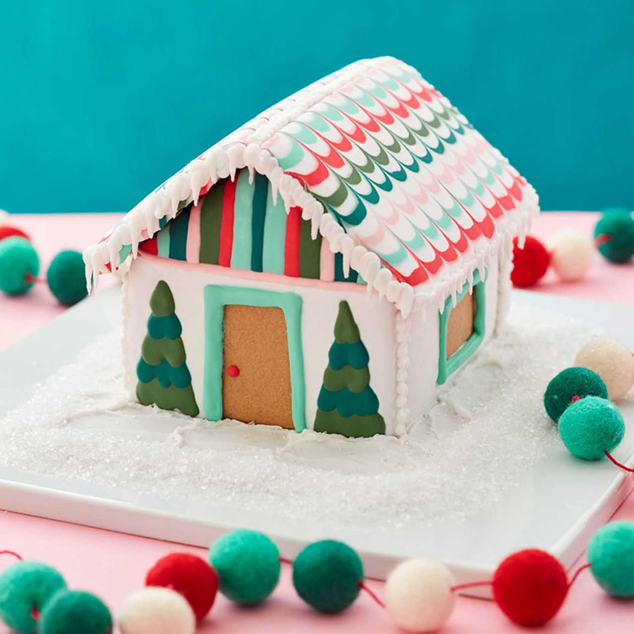 Bright and Cheery Gingerbread House Wilton