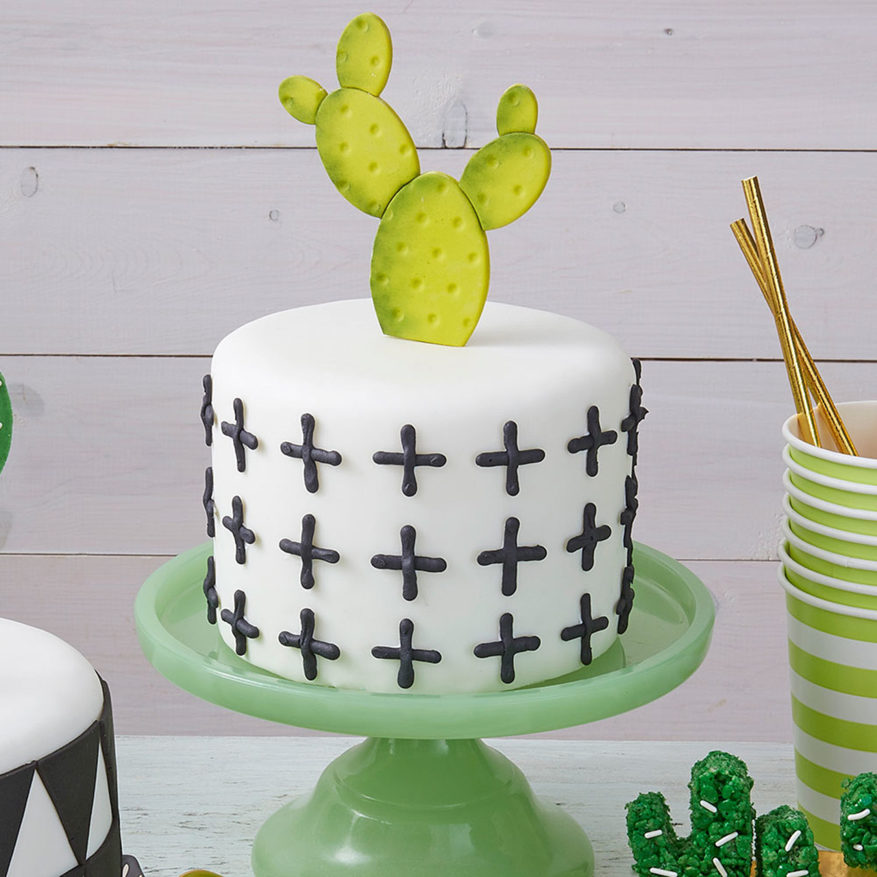 Cactus birthday cake | Sheet cake designs, Fiesta cake, Birthday sheet cakes