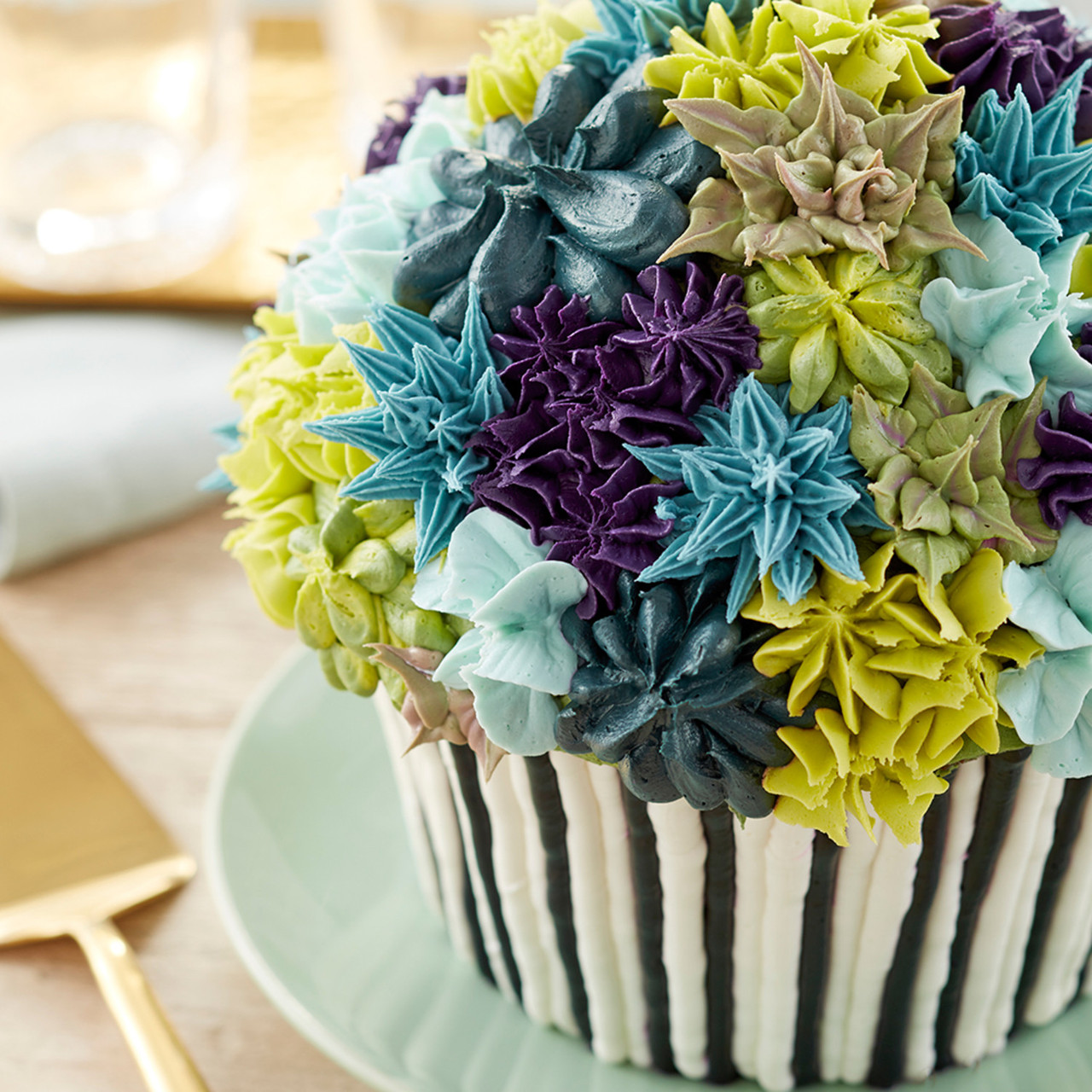 Giant Cupcake Cake – Huge Birthday Cupcakes
