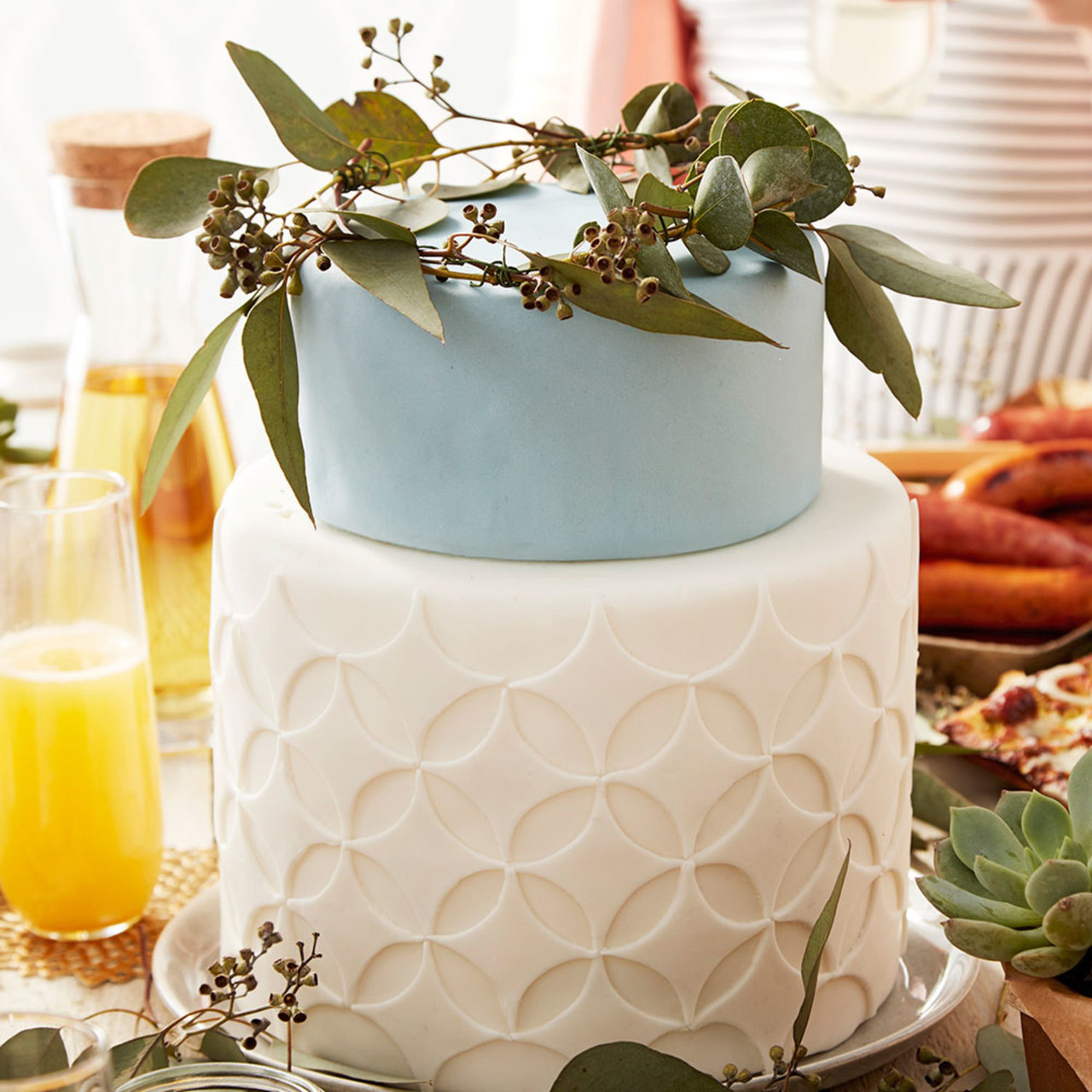 32 Ideas for a Delicious Bridal Shower Cake - Yeah Weddings