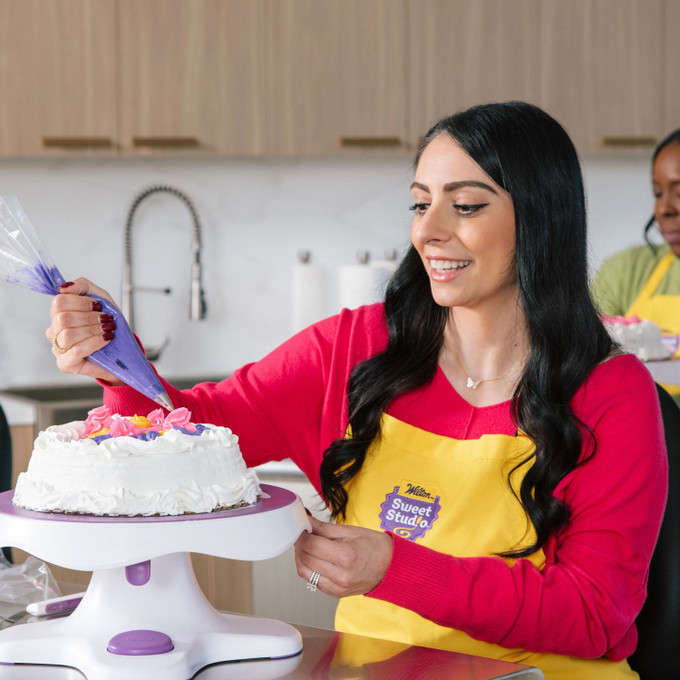 Frost & Flourish: Cake Decorating Basics