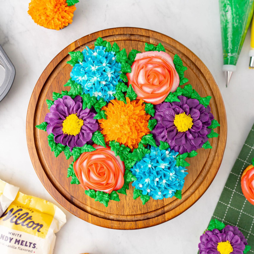 FLORAL CUPCAKE BOUQUET