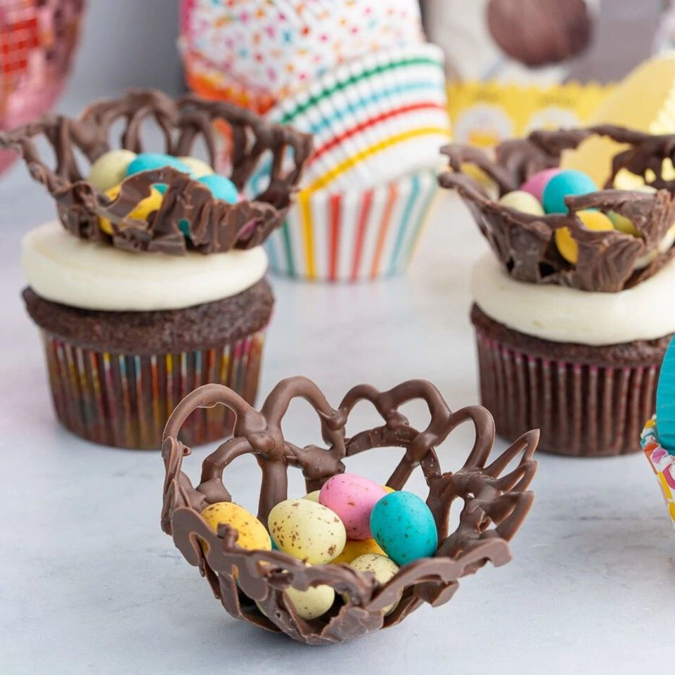 Bird Nest Cupcakes