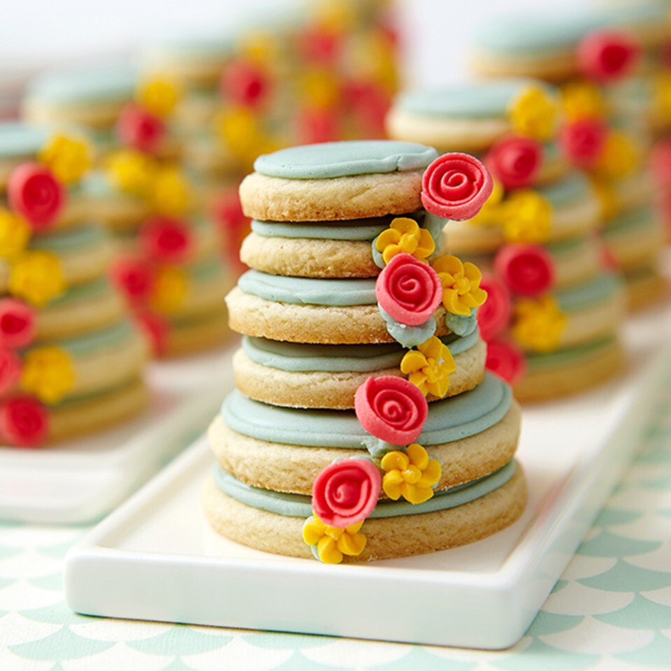How to Make Wedding Cake Cookies