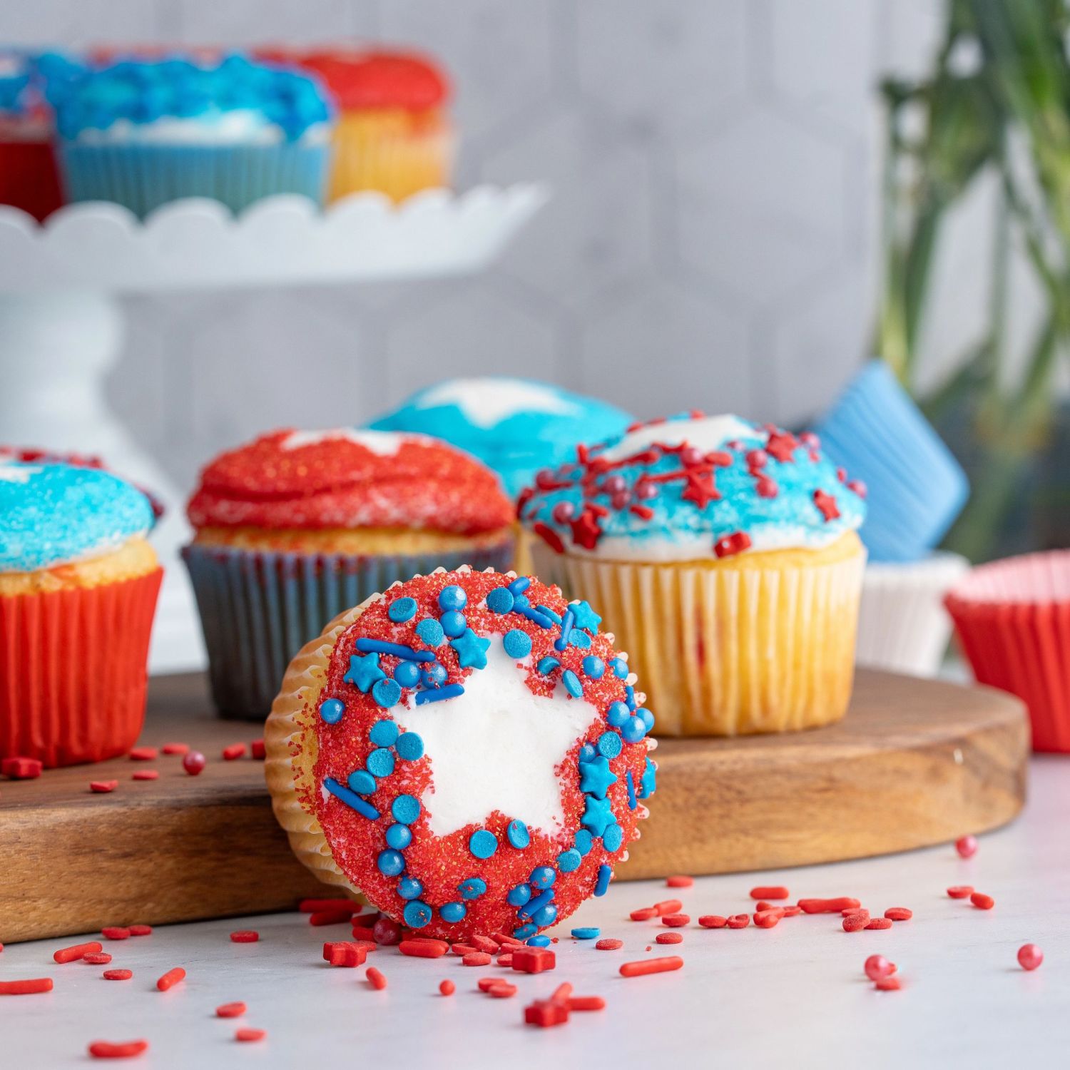 Wilton-Fab Everyday-Patriotic Star Cupcakes-Summer-2025-04.jpg|1