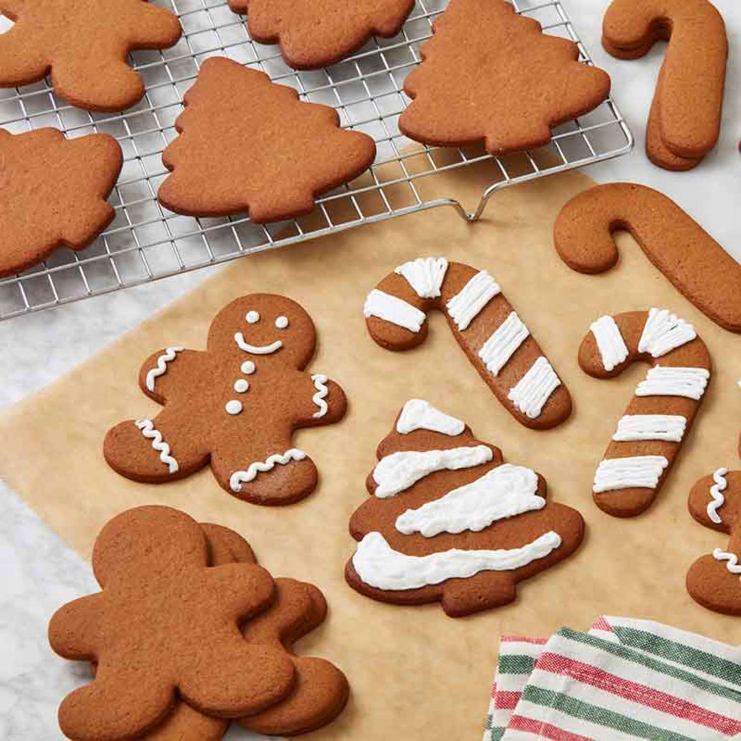 Gingerbread Family Baking Pan