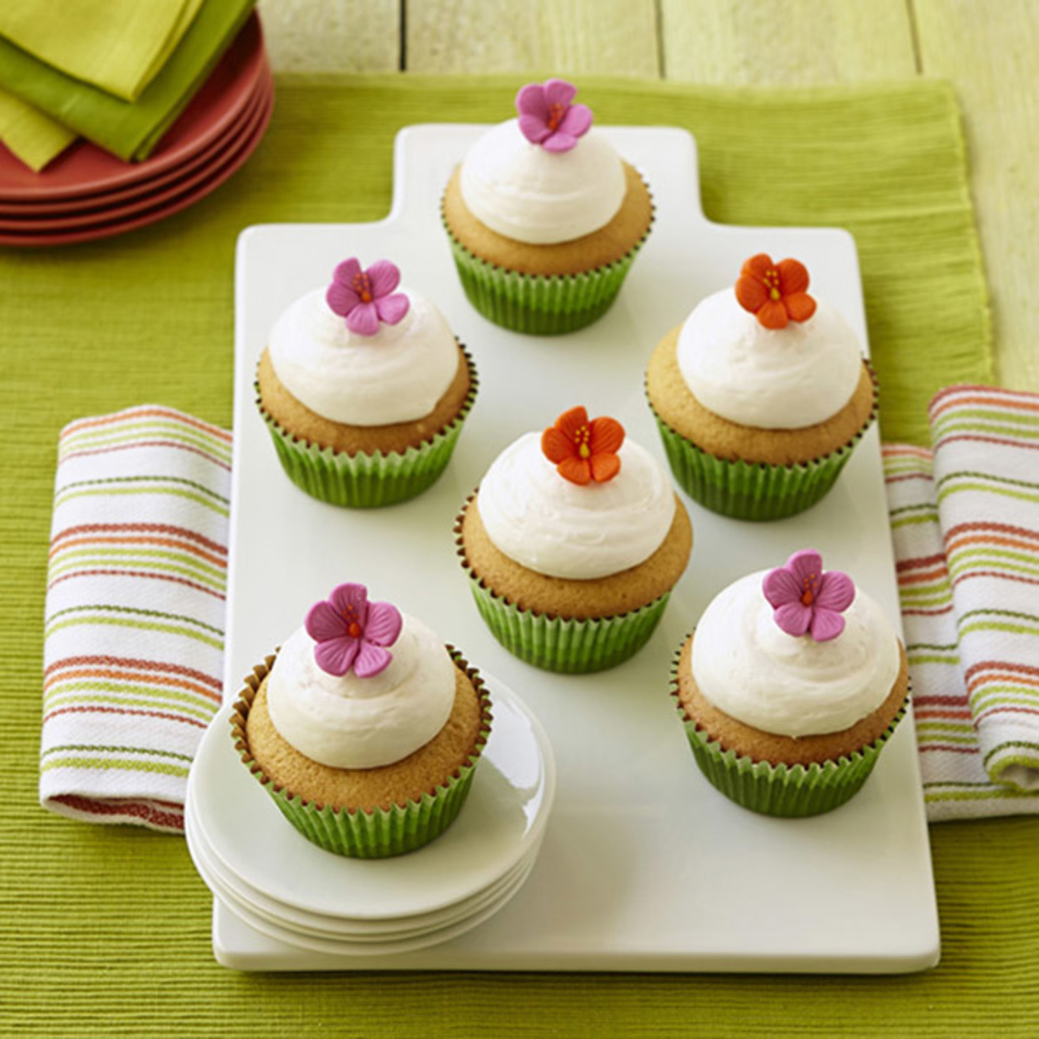 Gardening Guru Hibiscus Cupcakes