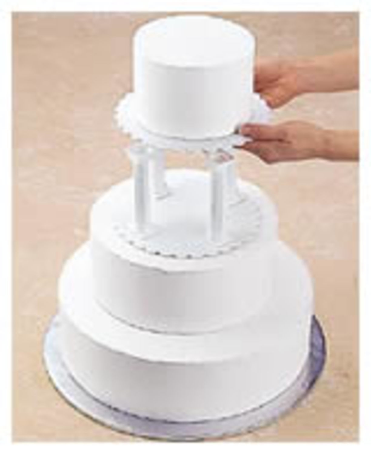 Wilton 3 Tier Pillar Cake Stand - deleukstetaartenshop.com