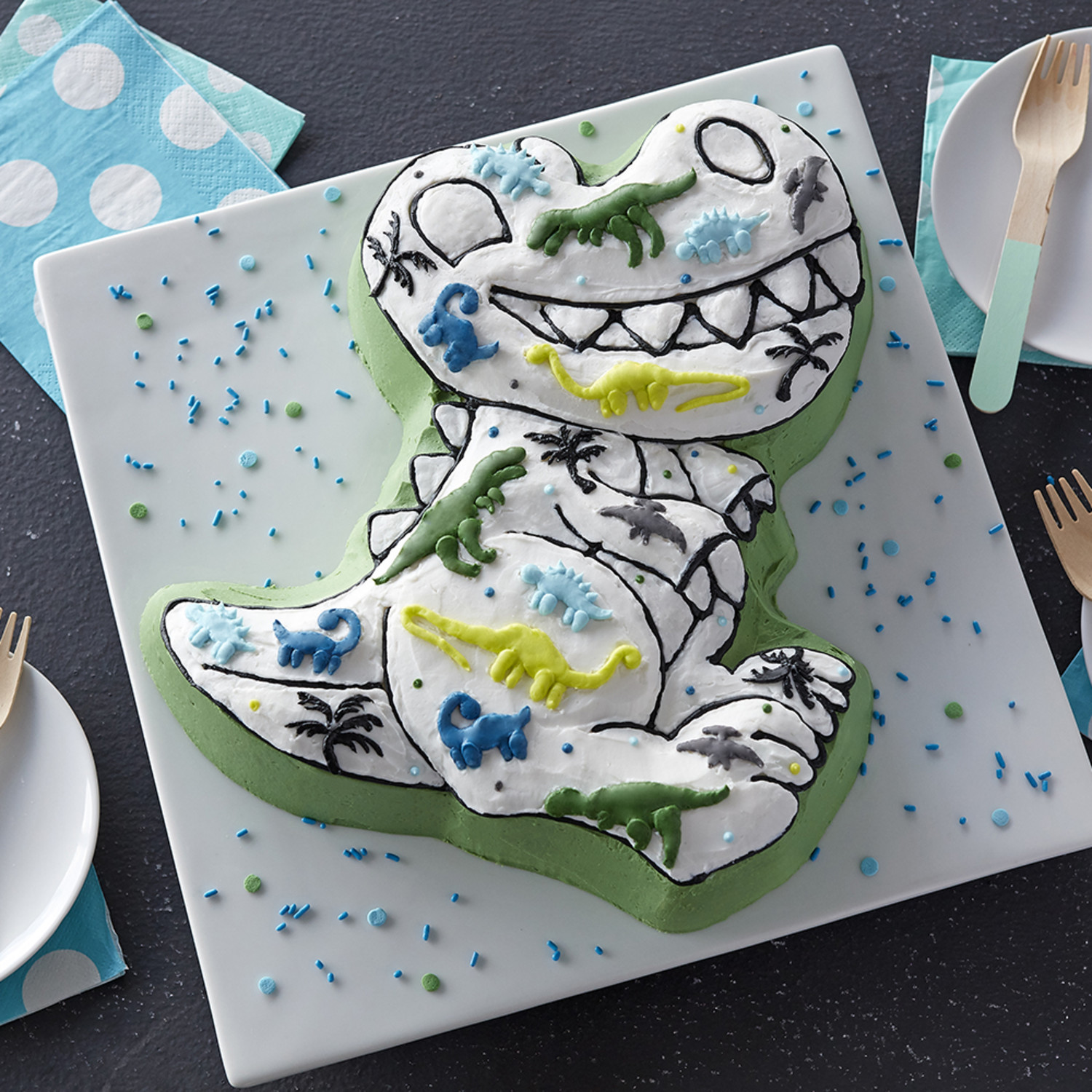 Amazon.com: Beistle Dinosaur Birthday Cake Toppers 4 Piece Food Party  Picks, Brontosaurus and T Rex Decorations, 8