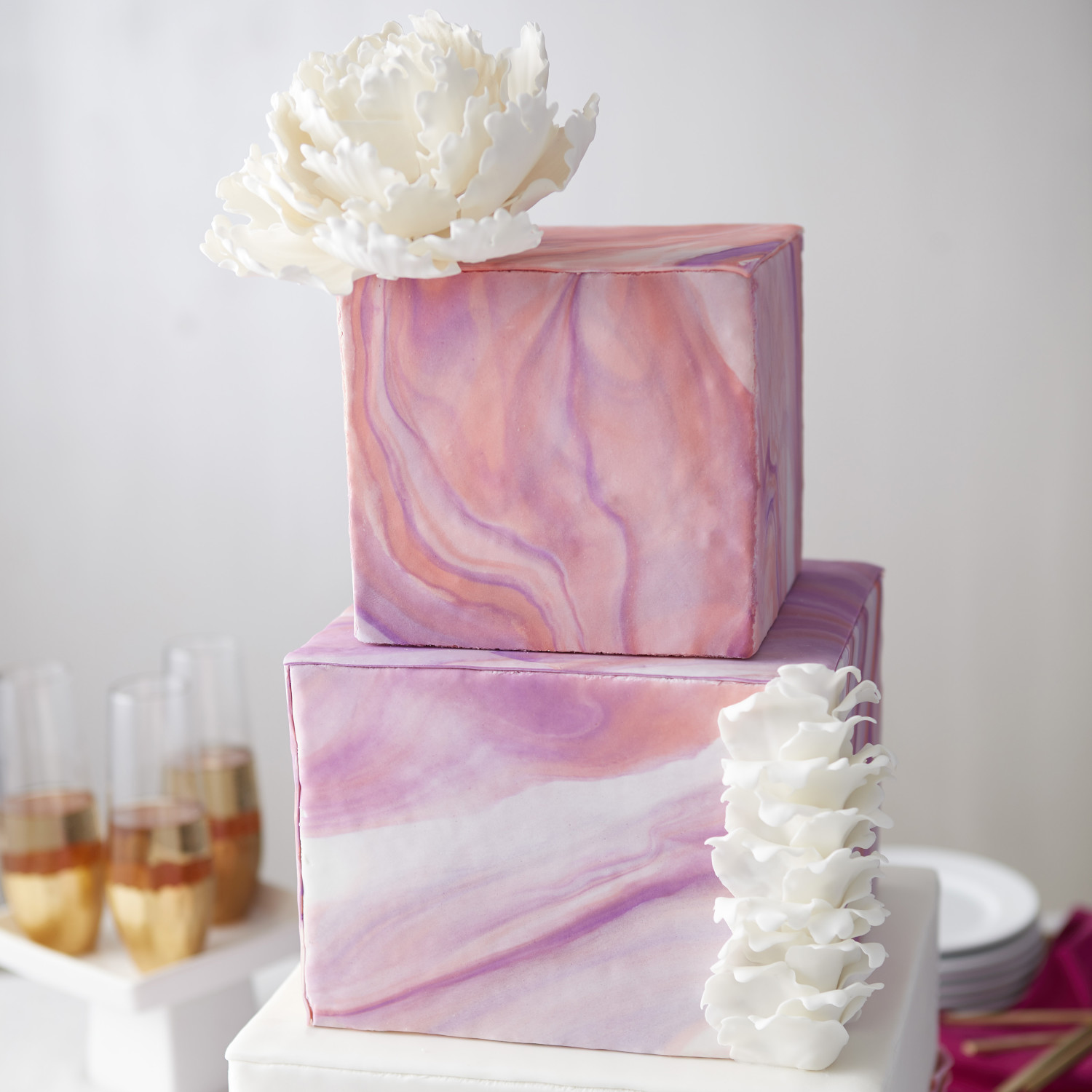 The Cake Engineer: Elegant Square Cake