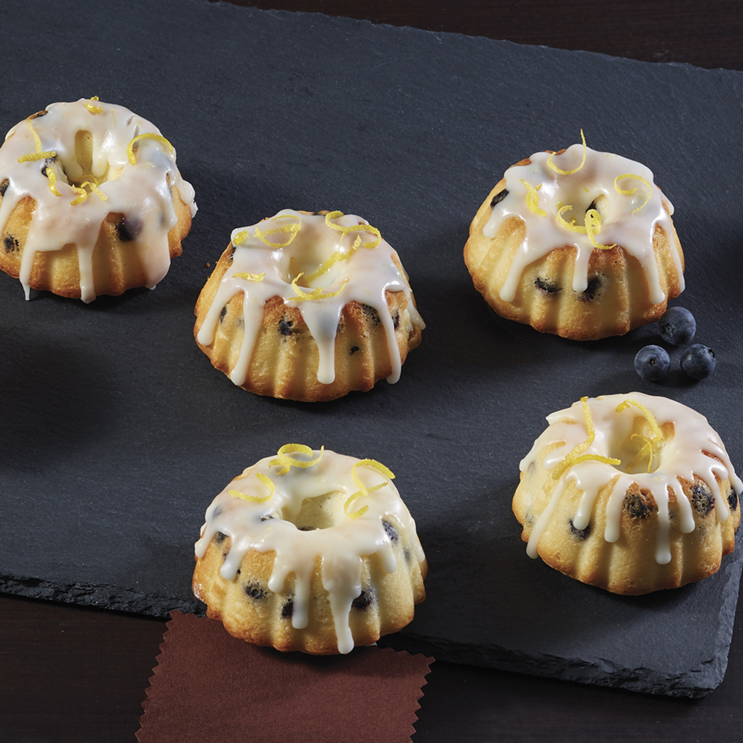 Lemon Blueberry Mini Fluted Cakes - Wilton