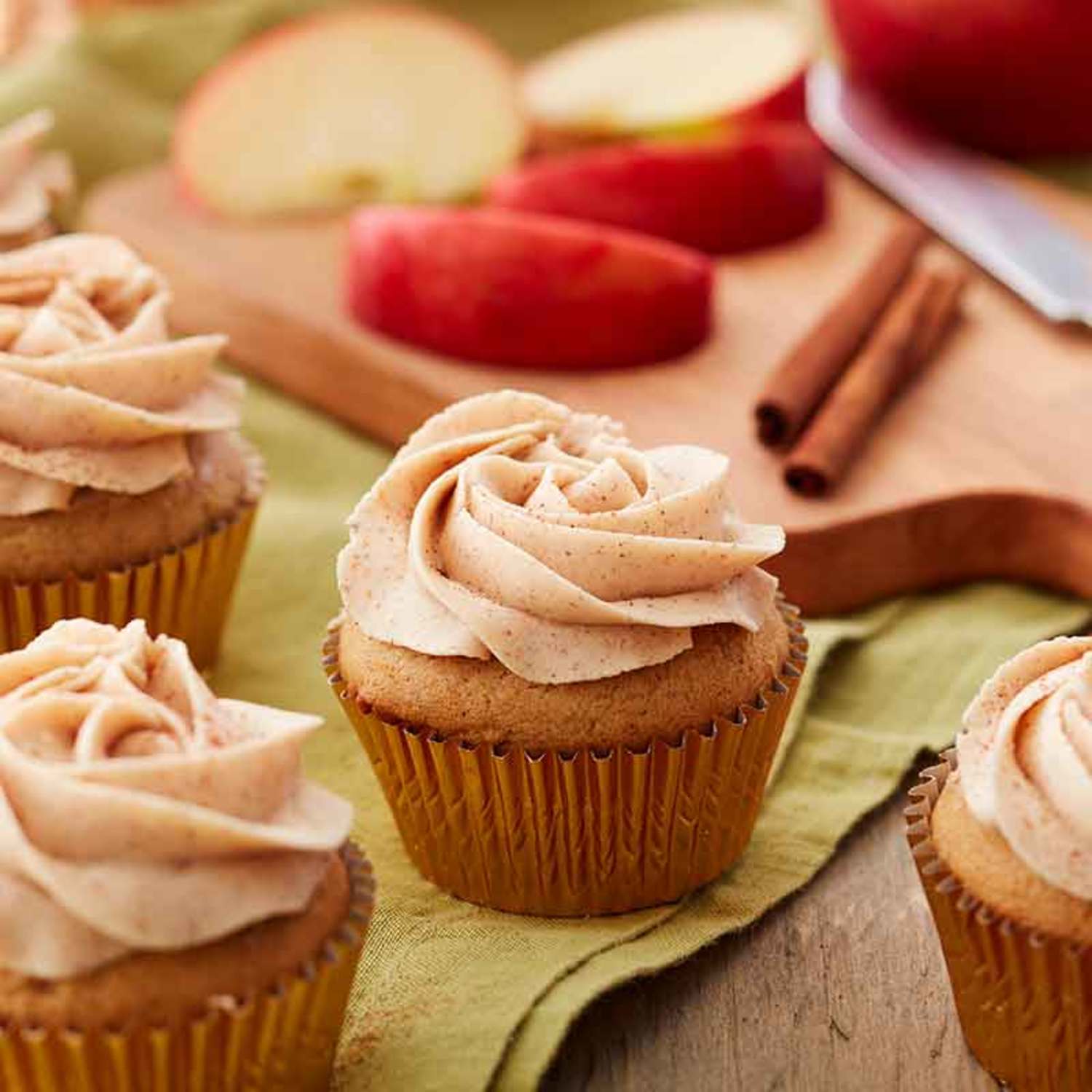 Cinnamon Buttercream Frosting Wilton