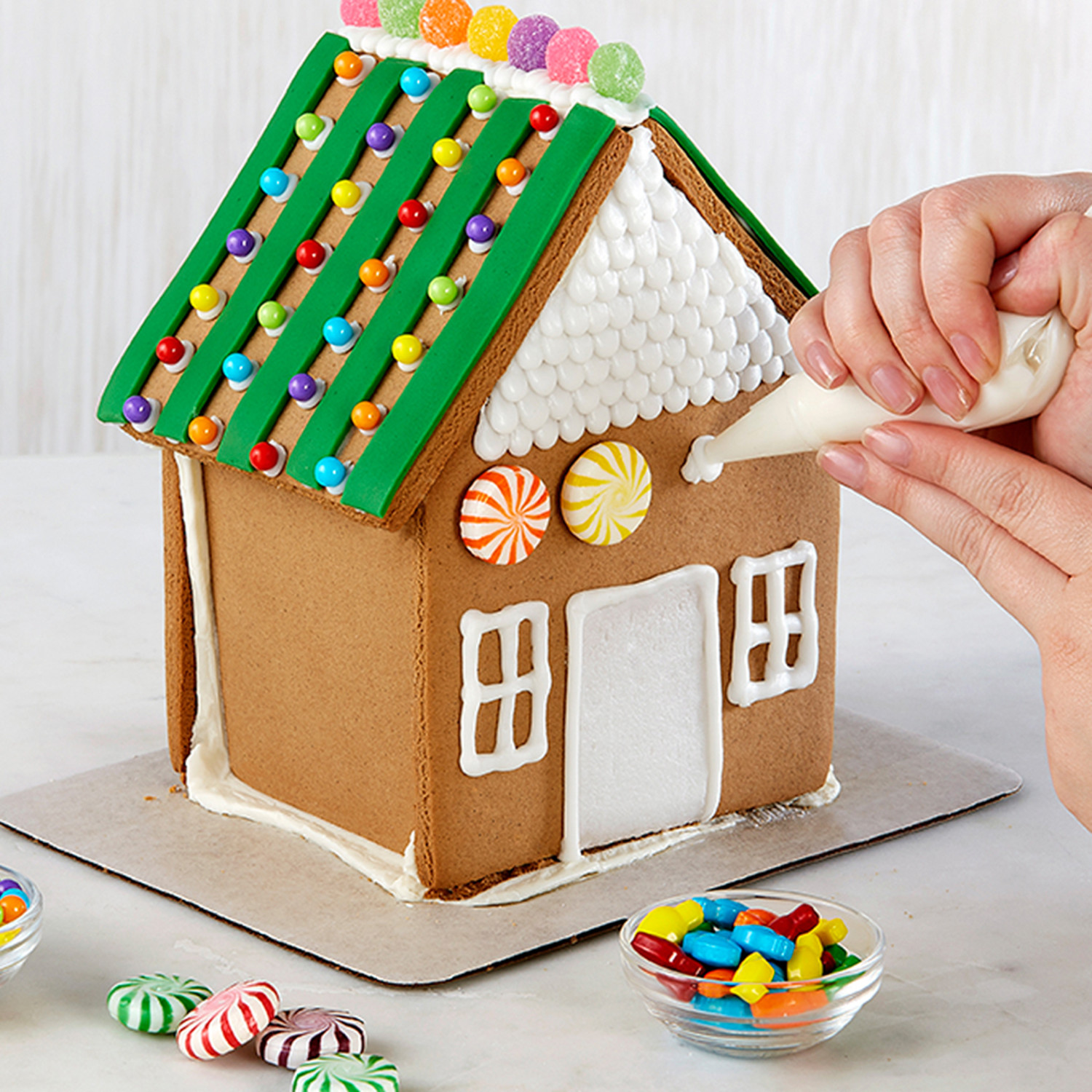 How to Attach Candy to a Gingerbread House