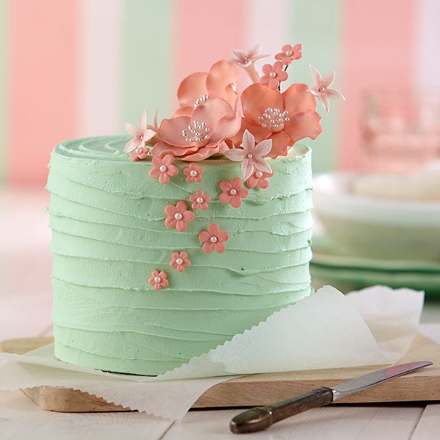 Decorous Flower Bouquet - Cake Wale