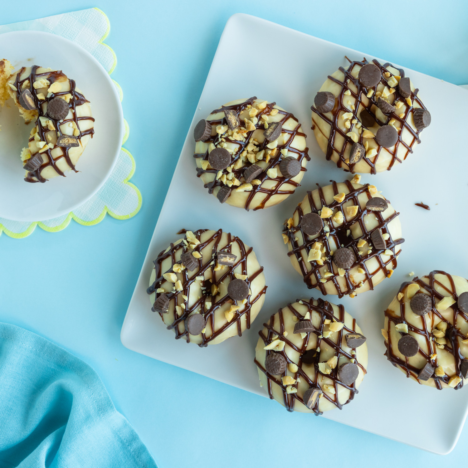 Peanut Butter Baked Donuts 