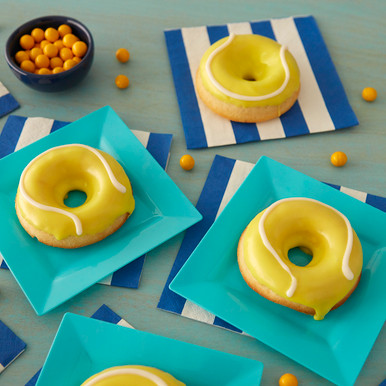 LOVE These Tennis-Inspired Donuts!
