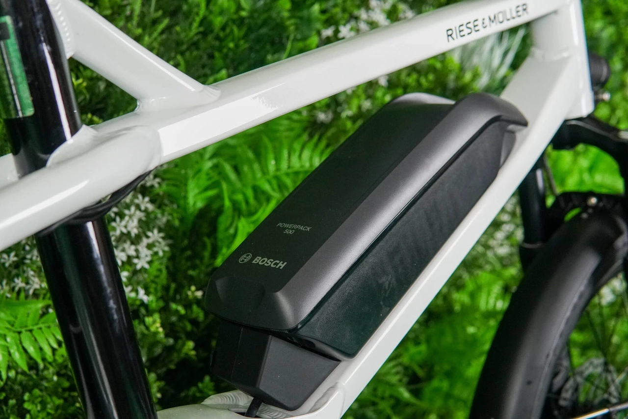 rooftop tent car Vision Roamwild Grösse:S (7-8) The cover is constructed NEU am Campinghimmel