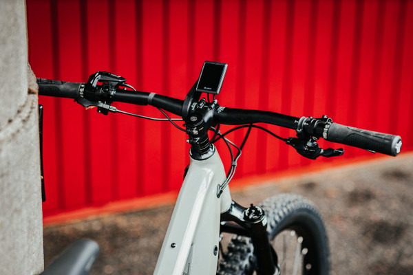 Moustache Samedi 27 Wide 5 2024 (Nearly New) 2