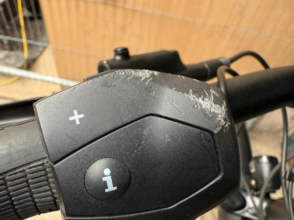 Moustache Samedi 27 Xroad 3 2019 (Pre-Owned) 5