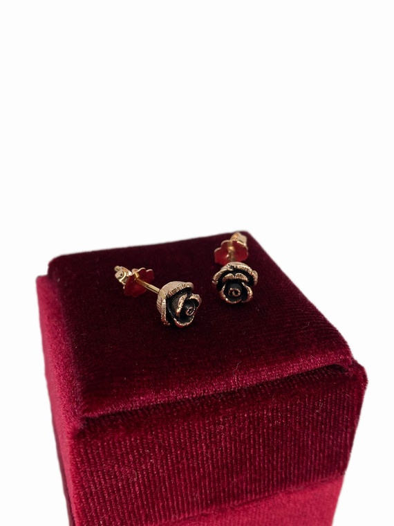 Magdalenas 14kr Petite Rose Stud