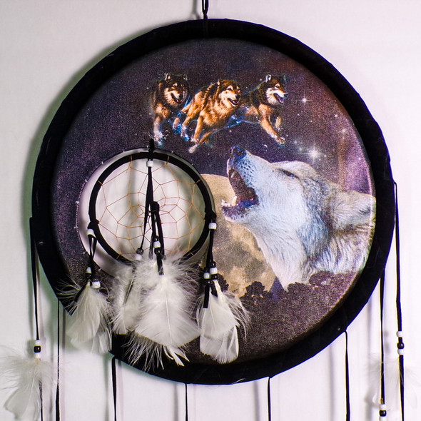 15" Dreamcatcher with Howling Wolf