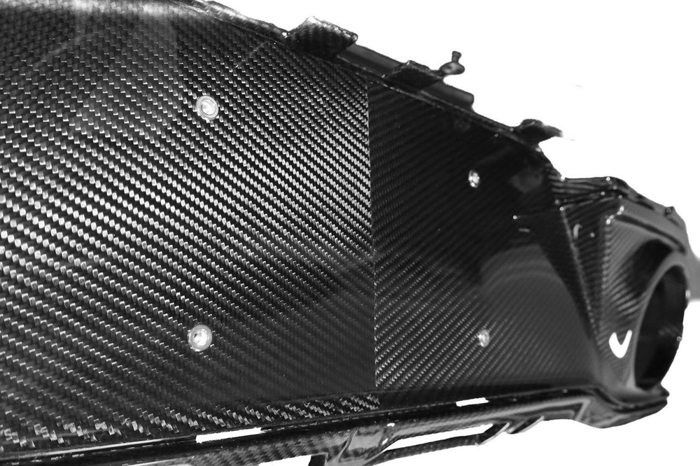 Porsche 992 rear bumper lower diffuser 