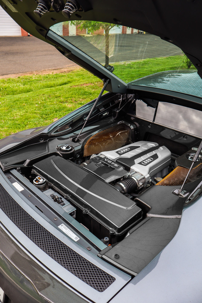 Audi R8 Coupe 5 Piece Engine Bay Set