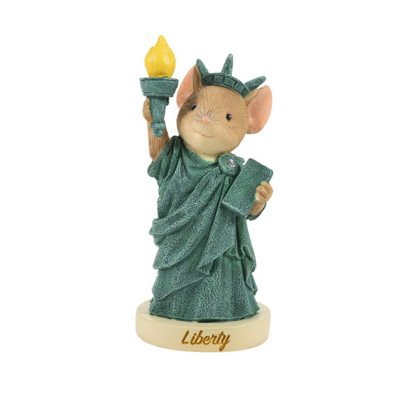 Front view of Statue of Liberty Tails with Heart Mouse Figurine (6008090).