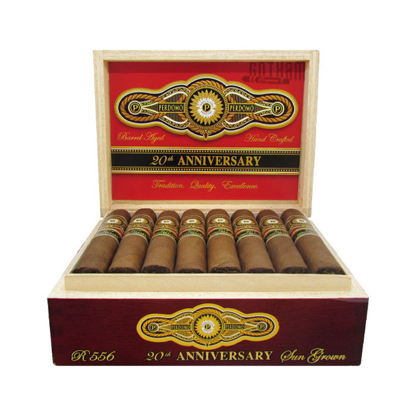 Perdomo 20th Anniversary Sun Grown Robusto open box