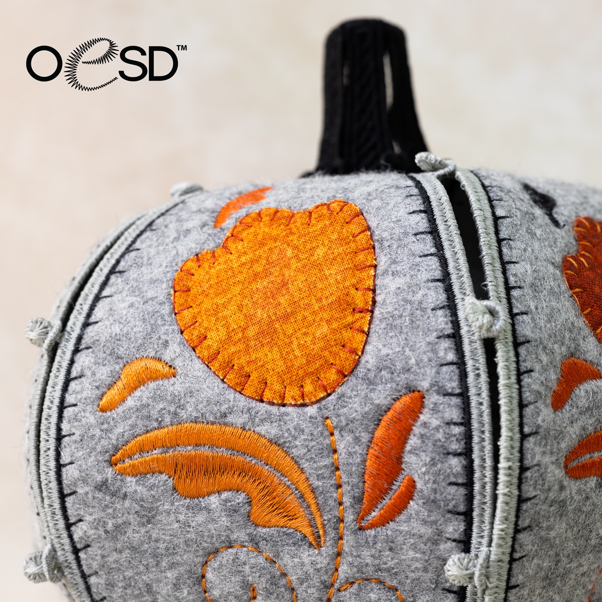 Freestanding Primitive Pumpkins