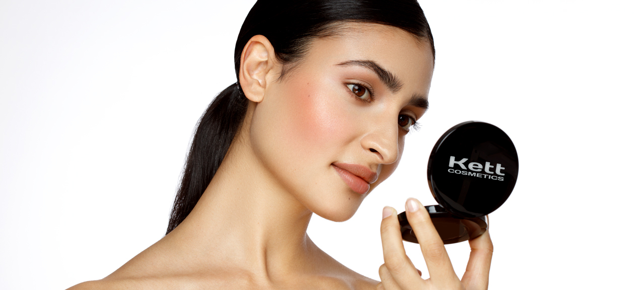 fixx-powder-model.jpg?t=1735546828