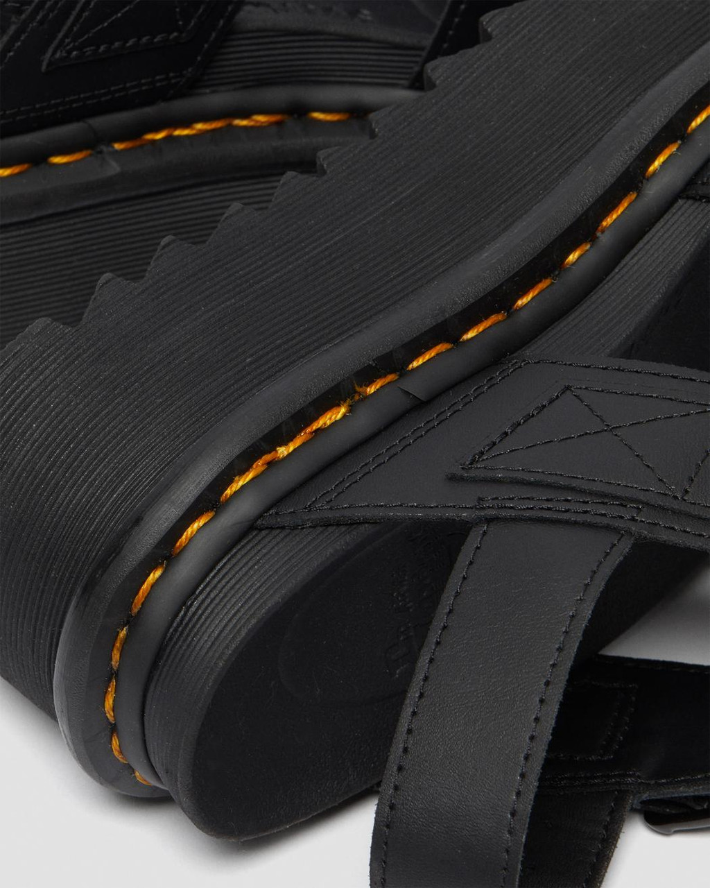 Dr. Martens Voss Quad Black Hydro - Zone Rock