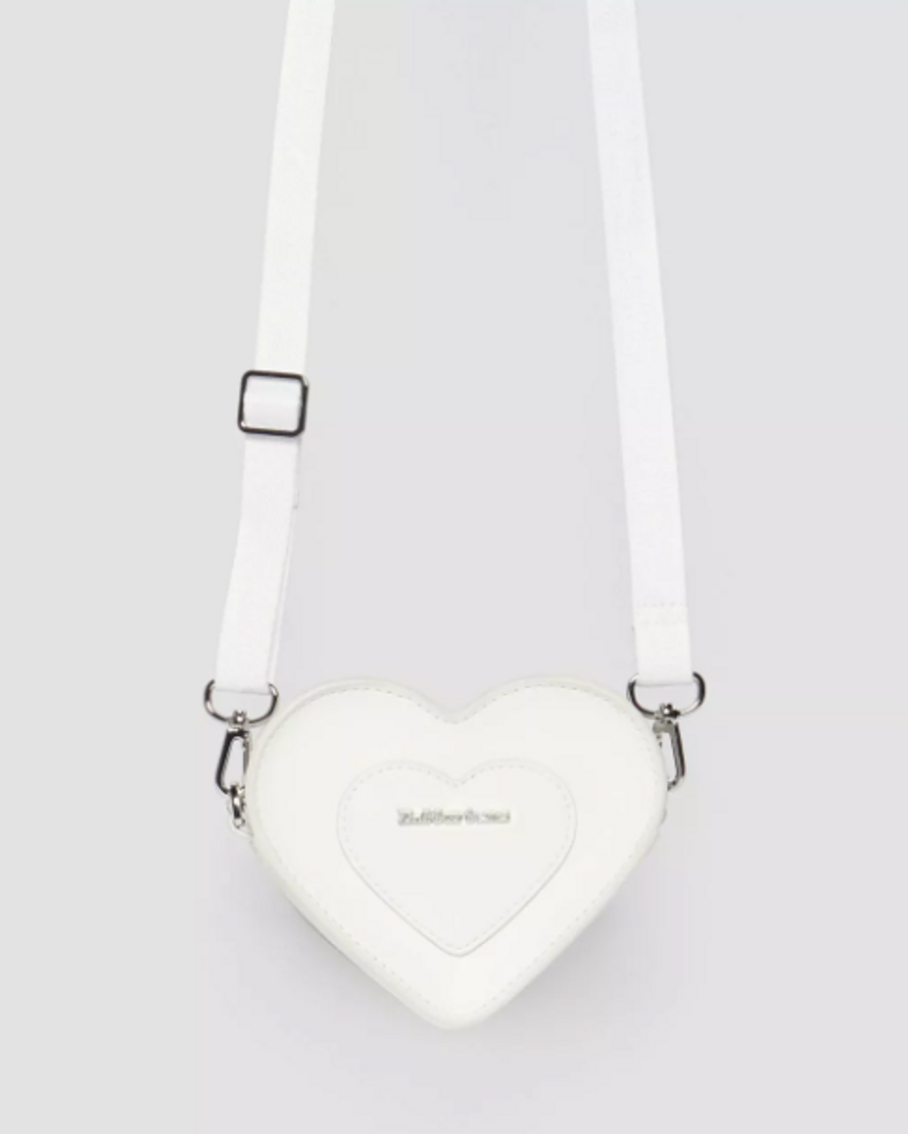 Dr Martens★MINI HEART SHAPED LEATHER BAG★WHITE Dr. Martens White Kemble Pu Vegan Mini Heart Shaped Bag