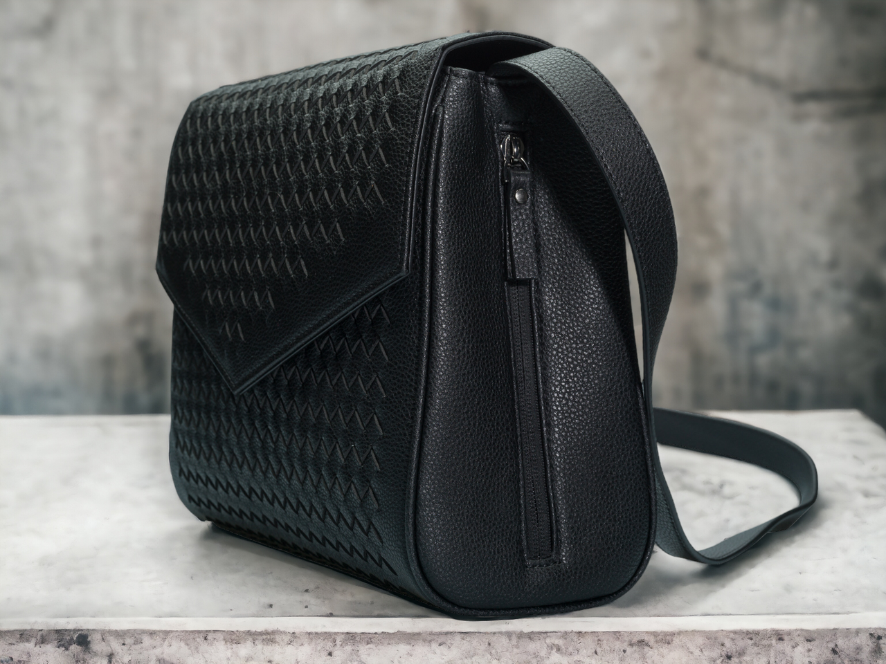 Concealed Carry Belt Bag & Chest Bag for Sale | Zendira
