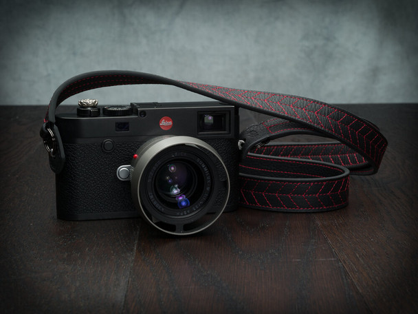 Vi Vante Quilted Leather Camera Strap on Leica M10