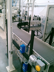 Conveyors can help flatten the curve in your manufacturing plant